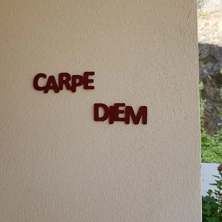 U Melu Grand T3 Rouge En Rez De Jardin Apartmán *