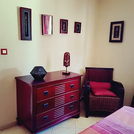 U Melu Grand T3 Rouge En Rez De Jardin *