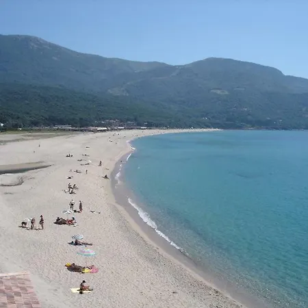 Apartmán U Melu Grand T3 Rouge En Rez De Jardin Tiuccia