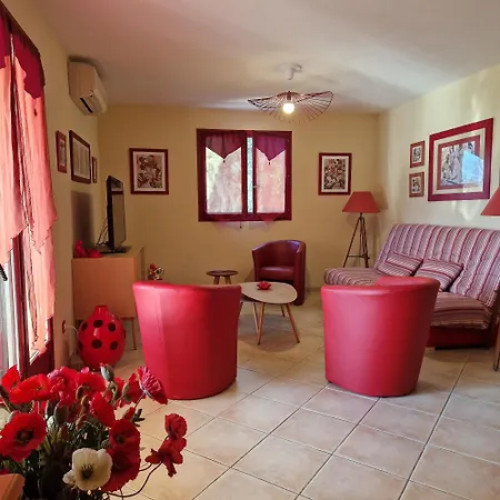 U Melu Grand T3 Rouge En Rez De Jardin 티우시아