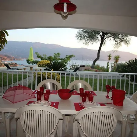 U Melu Grand T3 Rouge En Rez De Jardin *