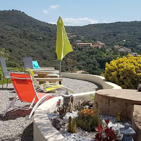 U Melu Grand T3 Rouge En Rez De Jardin Apartment Tiuccia