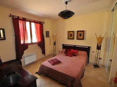 U Melu Grand T3 Rouge En Rez De Jardin Apartman Tiuccia