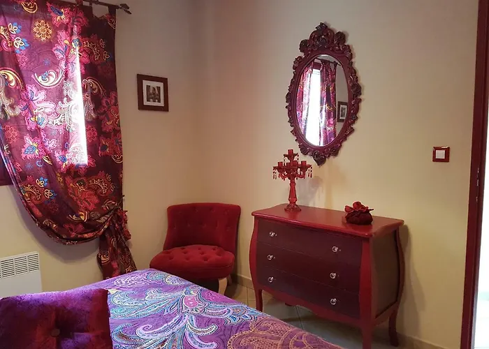 U Melu Grand T3 Rouge En Rez De Jardin Tiuccia